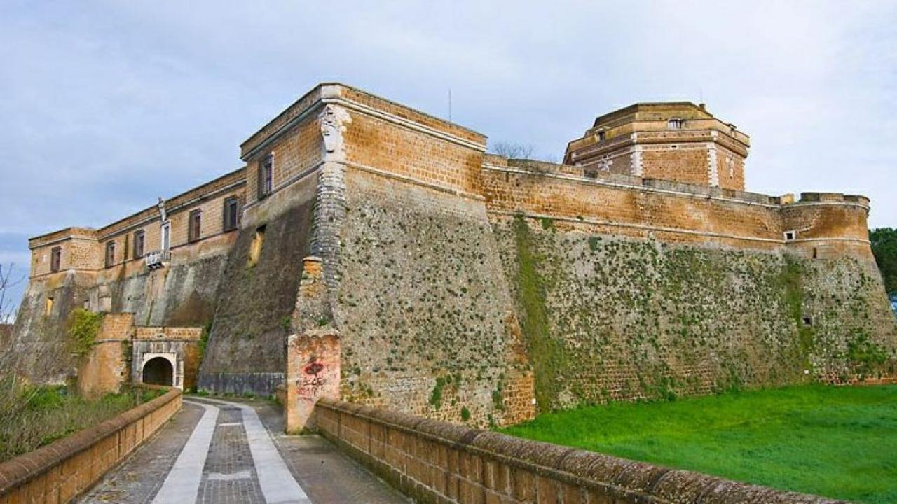 Suali Case Nel Borgo Чивита-Кастеллана Экстерьер фото