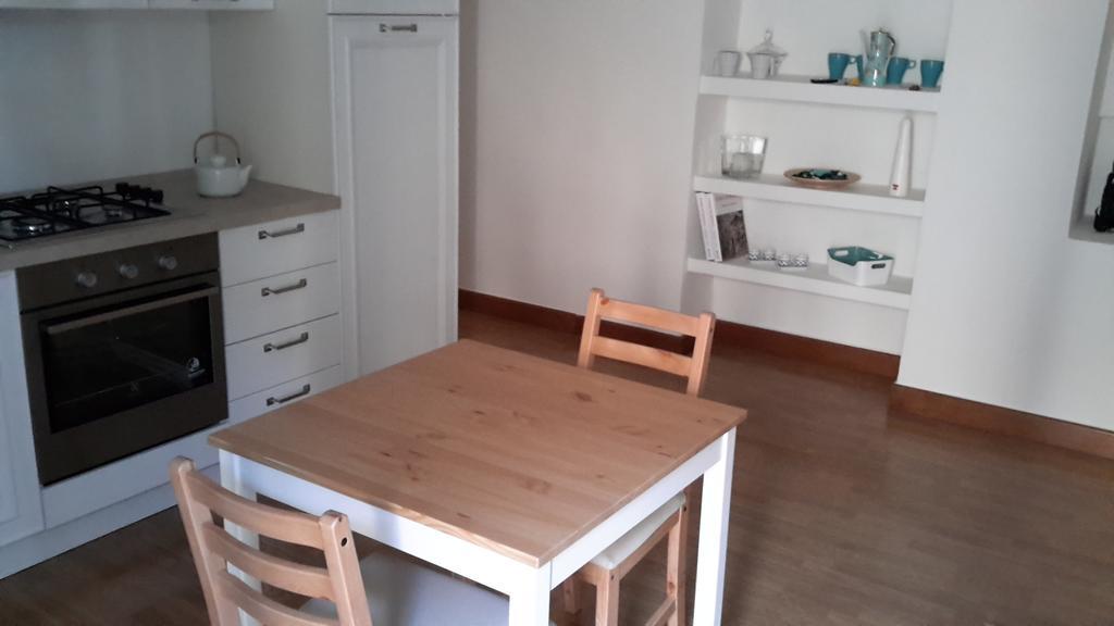 Suali Case Nel Borgo Чивита-Кастеллана Номер фото